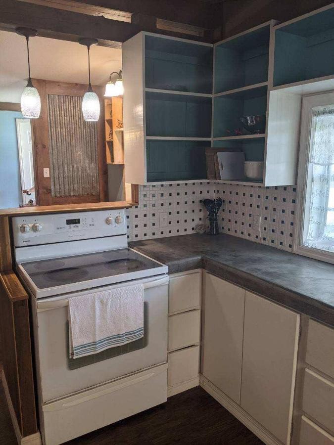 Bunkhouse Farm Stay Fort White Extérieur photo