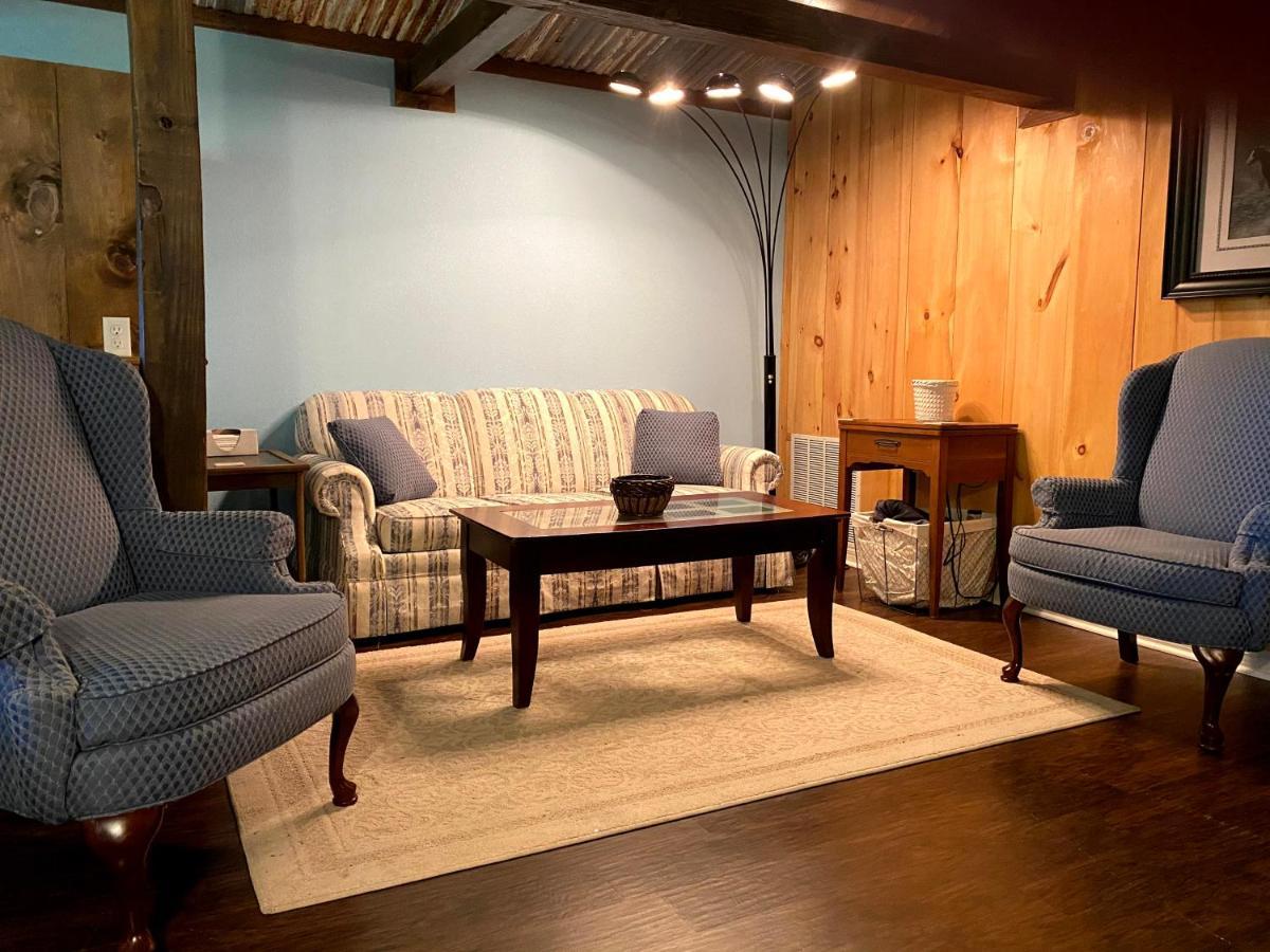 Bunkhouse Farm Stay Fort White Extérieur photo