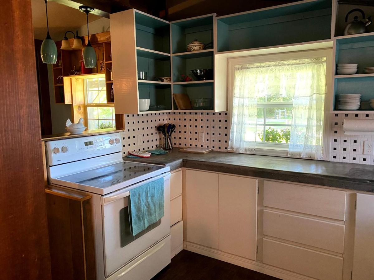 Bunkhouse Farm Stay Fort White Extérieur photo