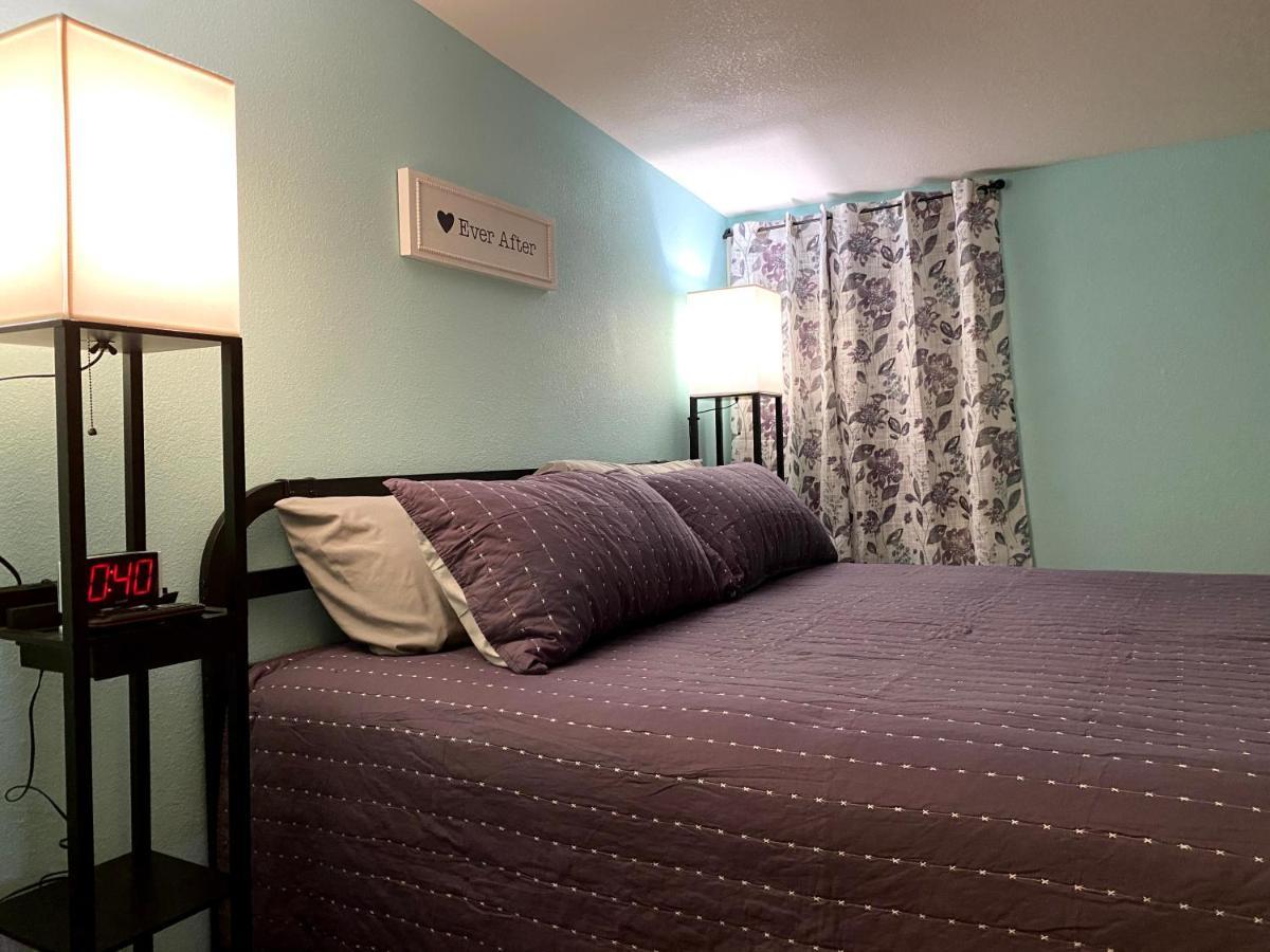 Bunkhouse Farm Stay Fort White Extérieur photo