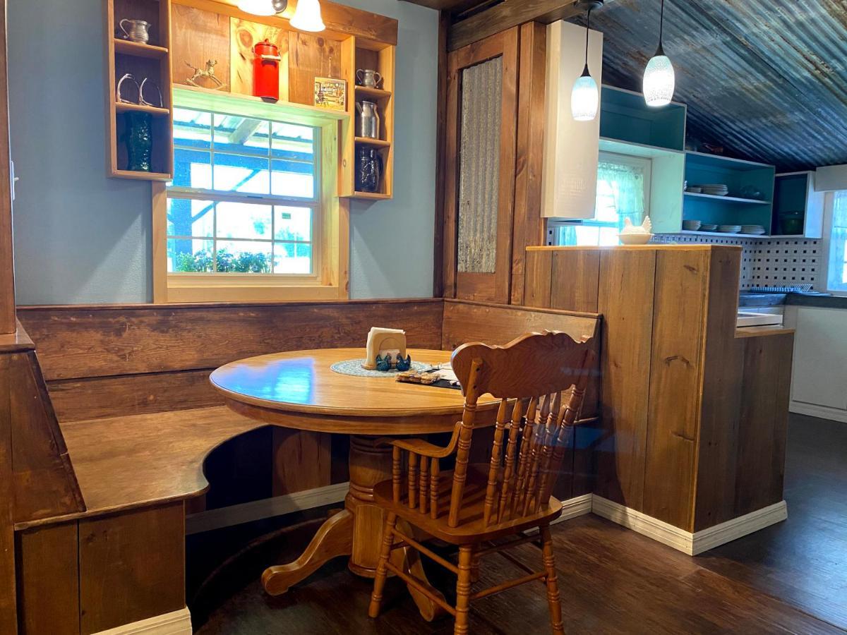 Bunkhouse Farm Stay Fort White Extérieur photo